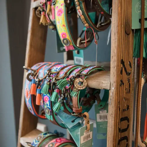 Innenansicht der Manufaktur mit Werkbank