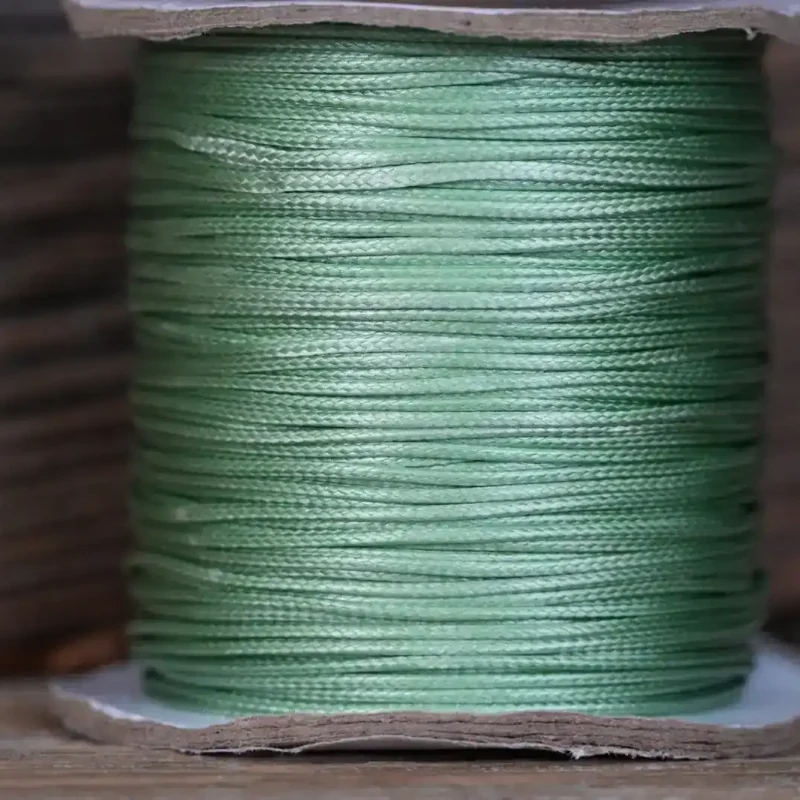 Hundemarke mit Lederband in Farbe meeresgruen